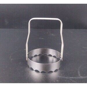 Vintage KWIK KUT MFG CO MOHAWK NY 3" Round Sharp Serrated Biscuit Cookie Cutter